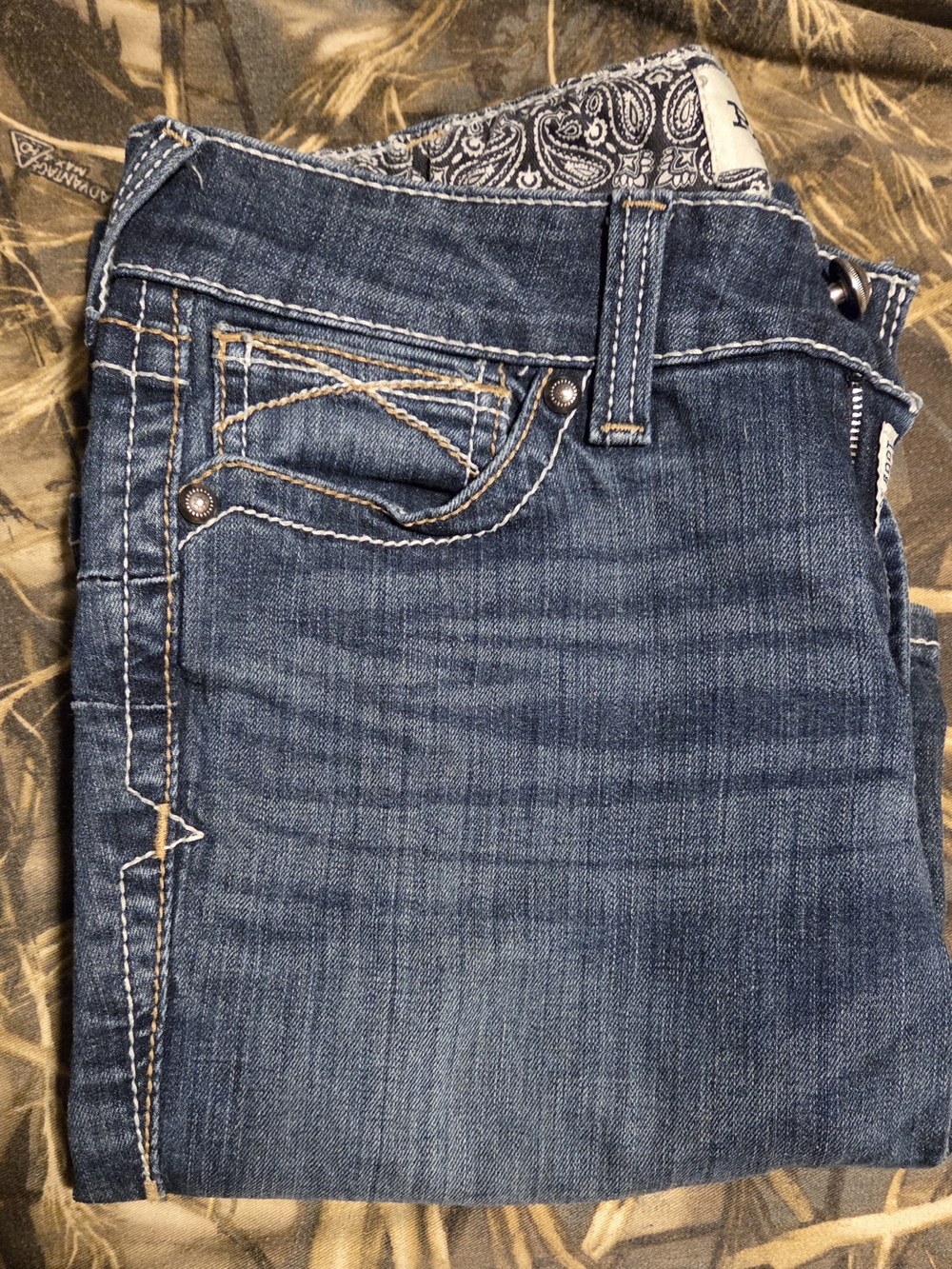 Ariat Women's Mid-Rise Bootcut Jeans in Medium Blue Wash